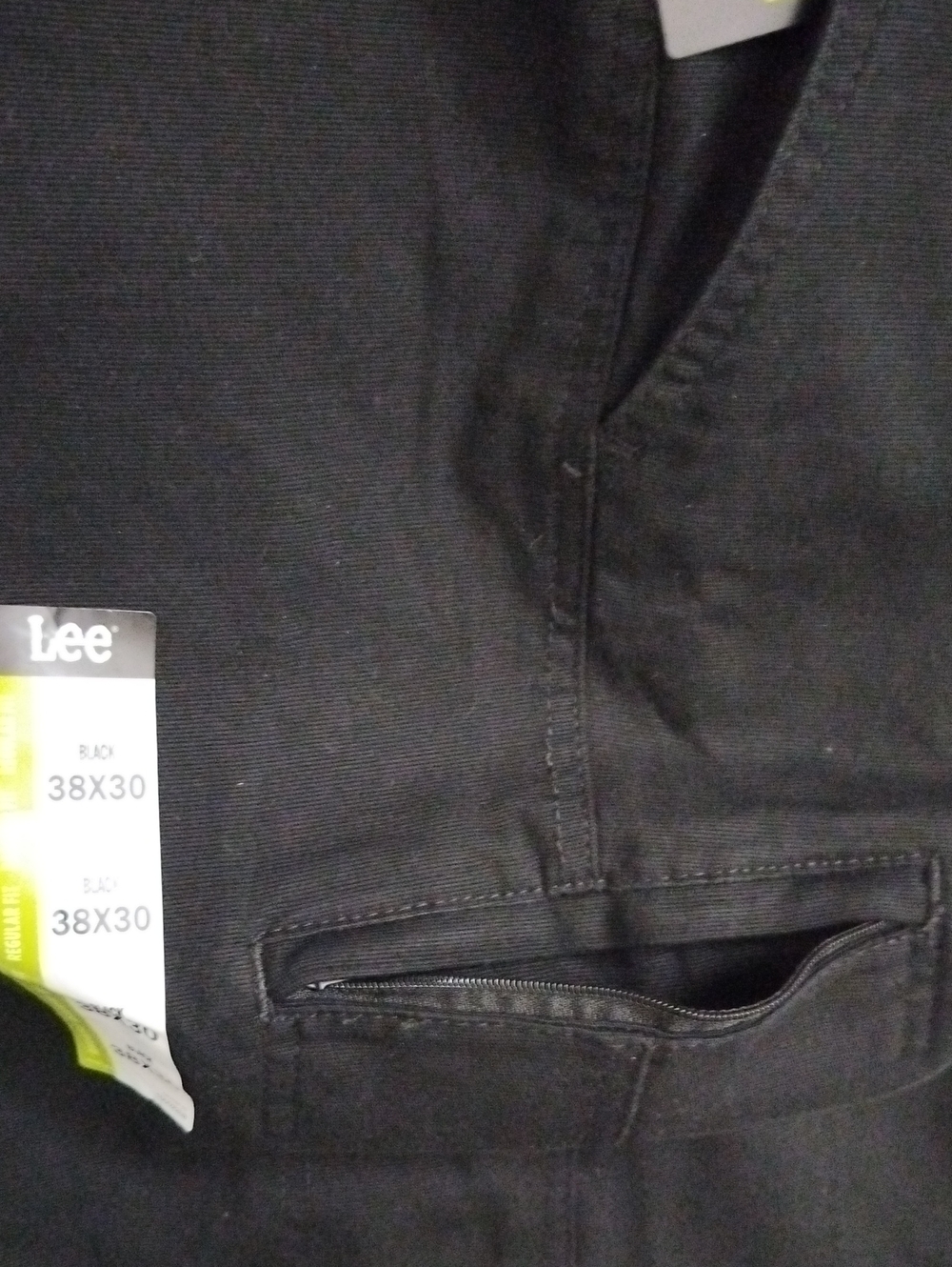 Men's Lee Extreme Motion Regular Straight Fit Cargo Pants 38x30 Black NWT - Picture 11 of 13